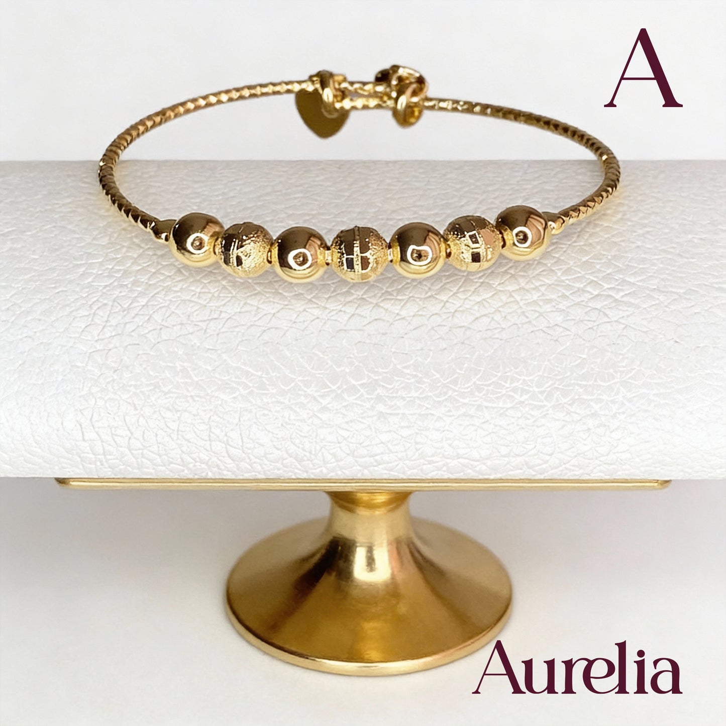 PULSERA BRAZALETE 7 BOLAS Y CORAZON