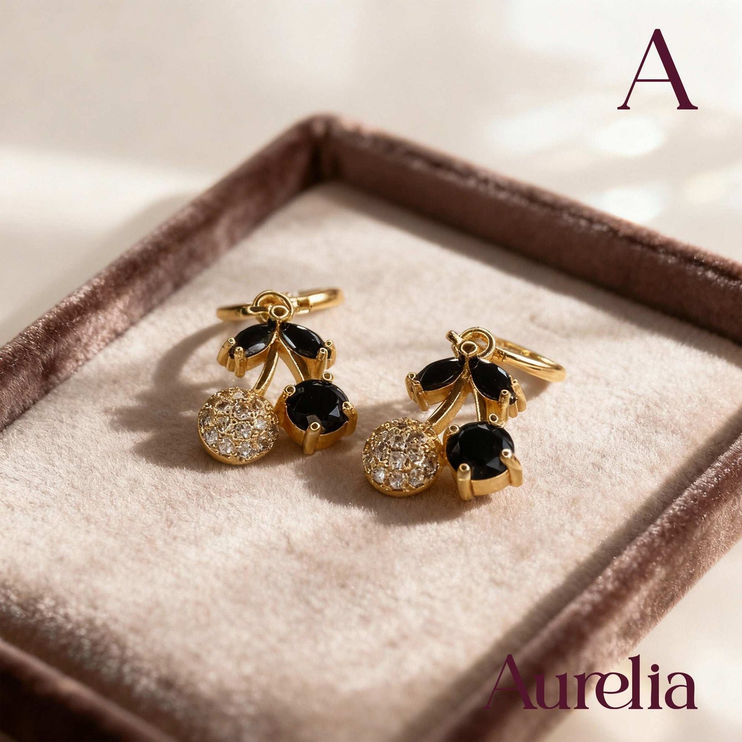 ARETES LARGOS CEREZAS DETALLE NEGRO