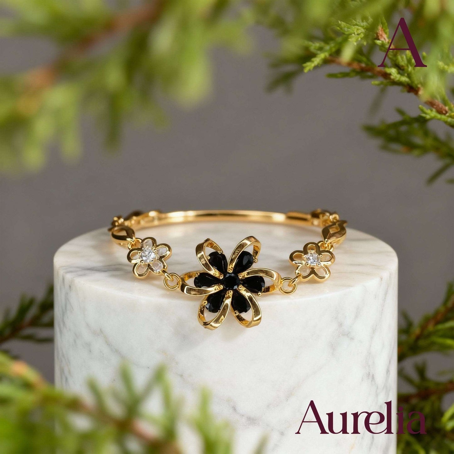 PULSERA TIRA FLORES DETALLE NEGRO