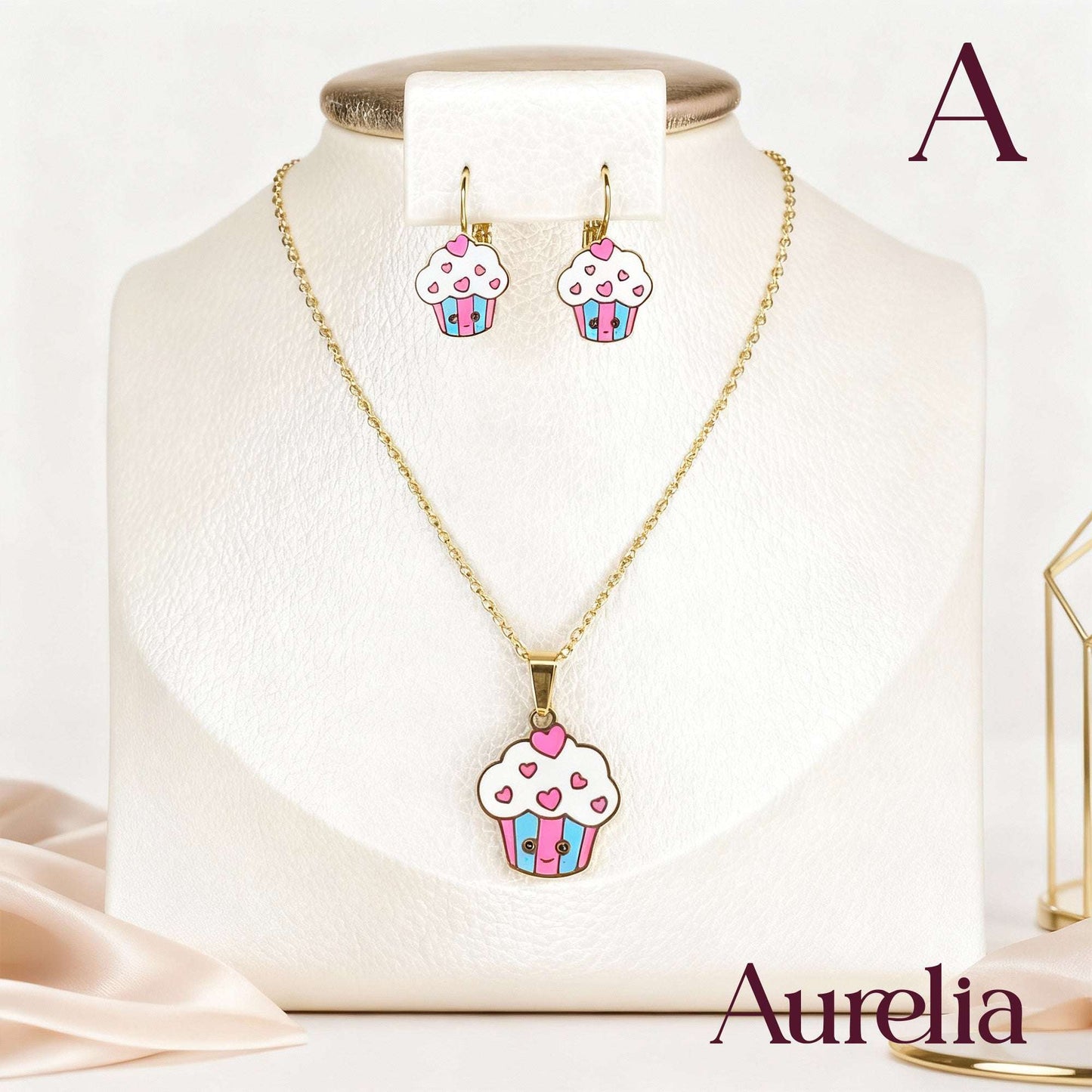 COLLAR SET ARETES CUPCAKE