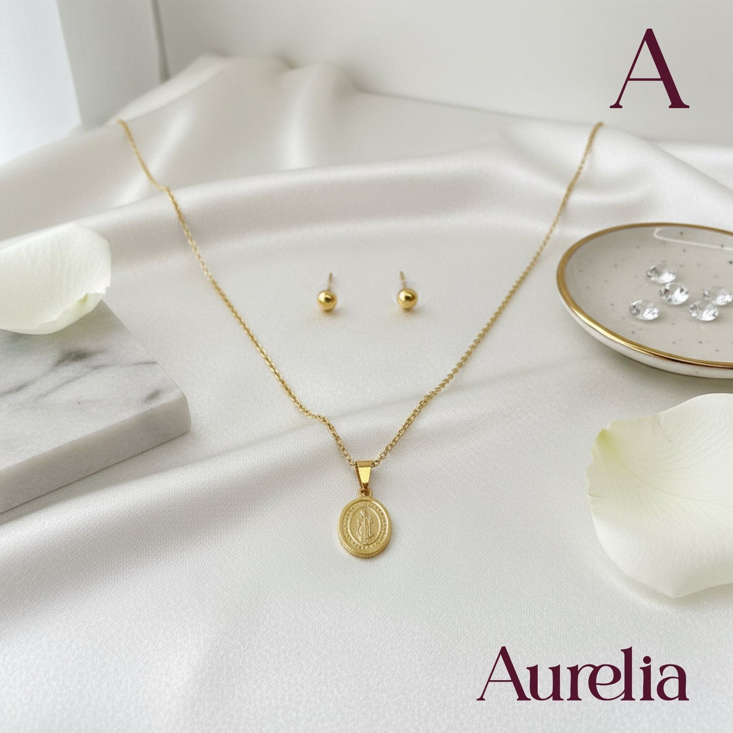 COLLAR SET VIRGEN Y TOPOS DE BOLA