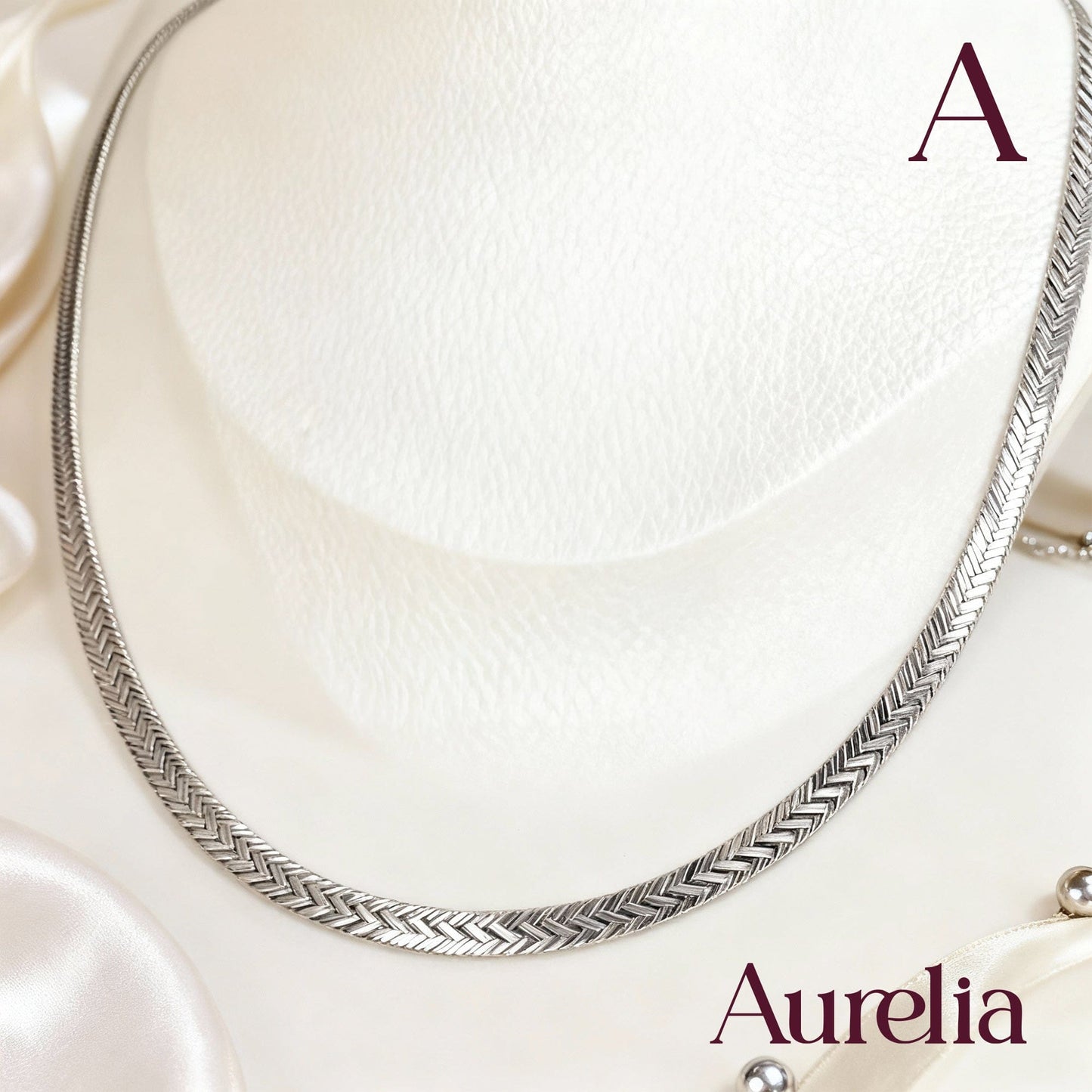 COLLAR CADENA LARGA TEJIDO