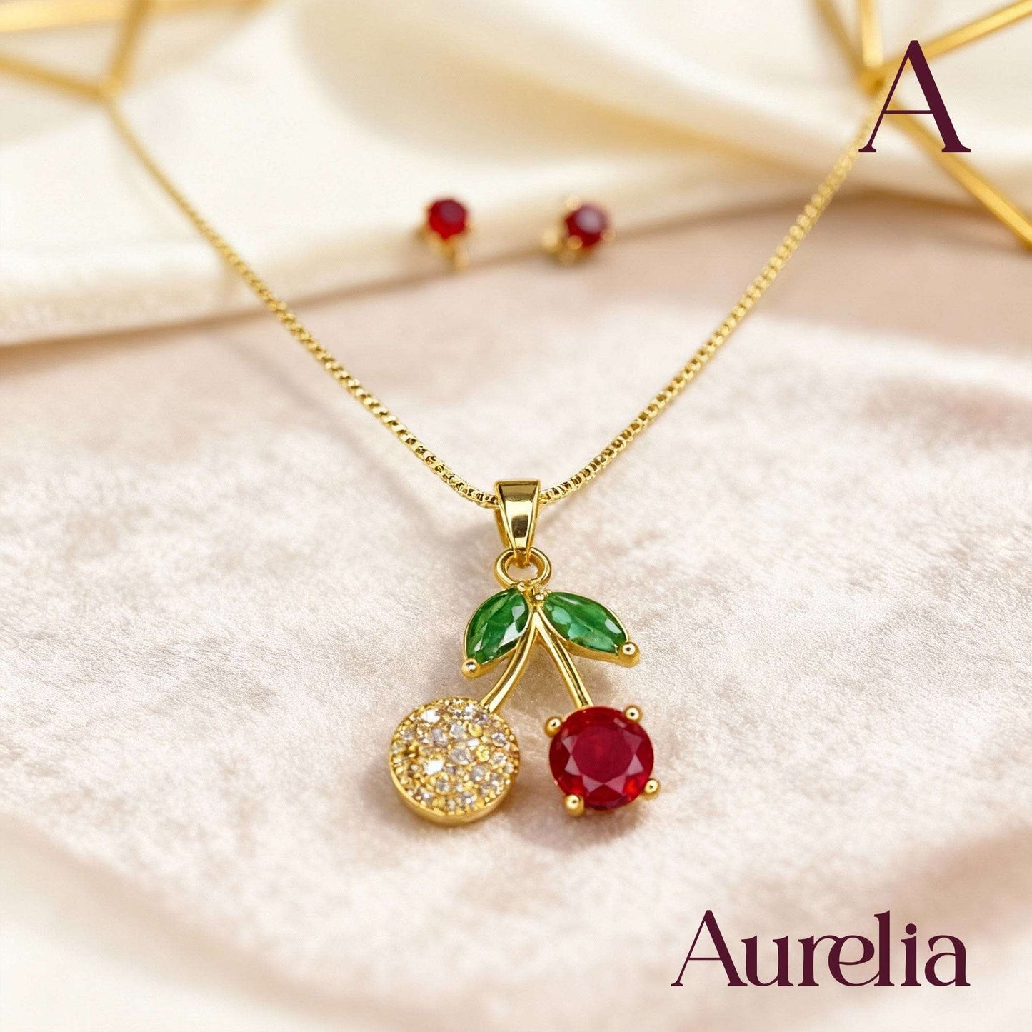 COLLAR SET CEREZA BRILLANTE BLANCO Y TOPOS BRILLANTE ROJO